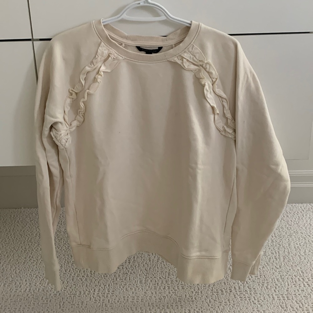 Cream Banana Republic Sweatshirt